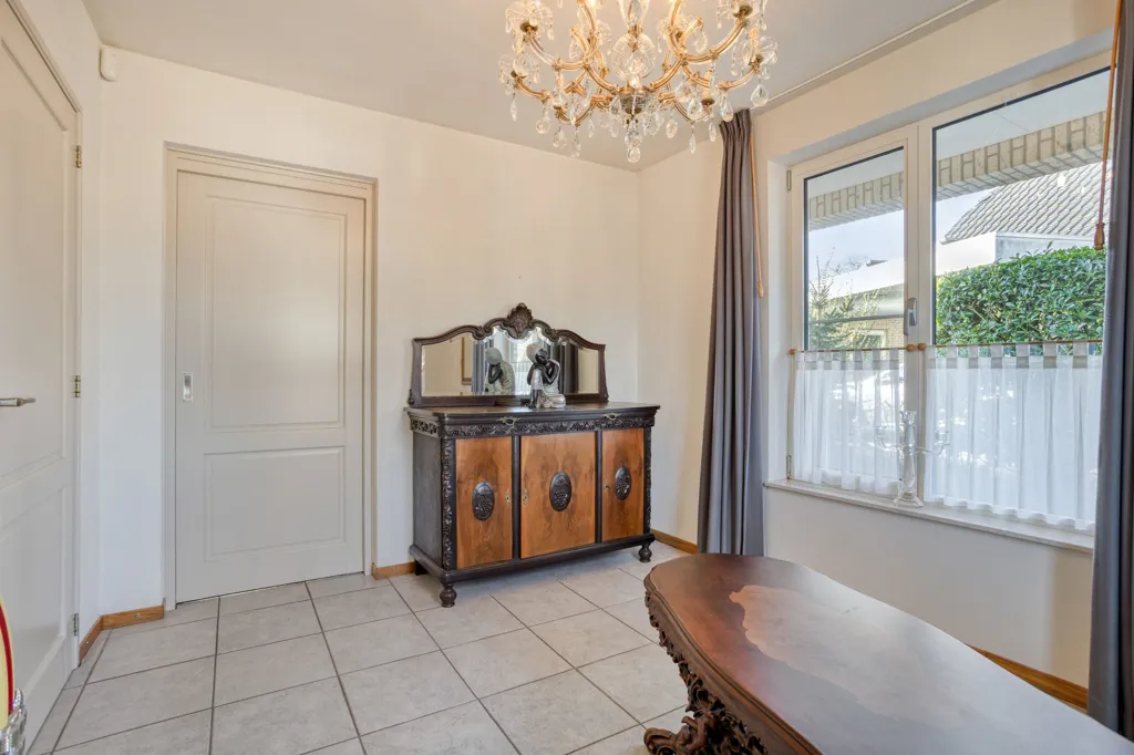Maison 7 pièces à Heeswijk-Dinther