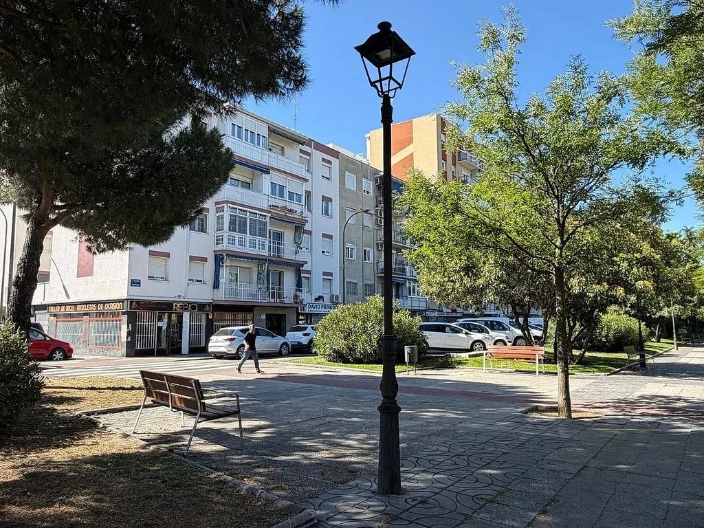 Apartment with Terrace in Sur-Este