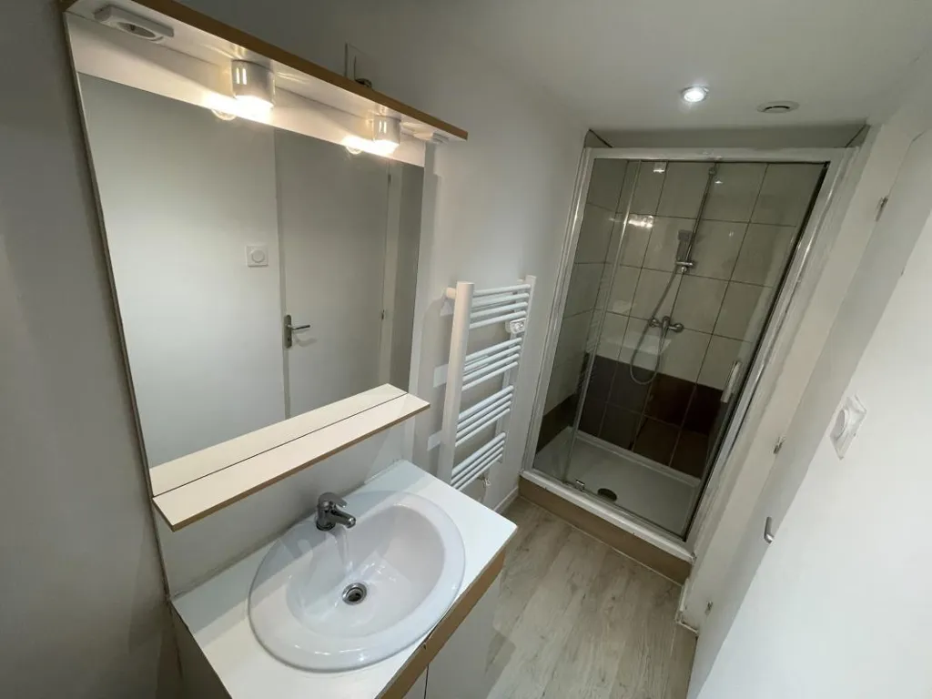 Vannitoad - Bright Studio with Kitchen in Longuenesse