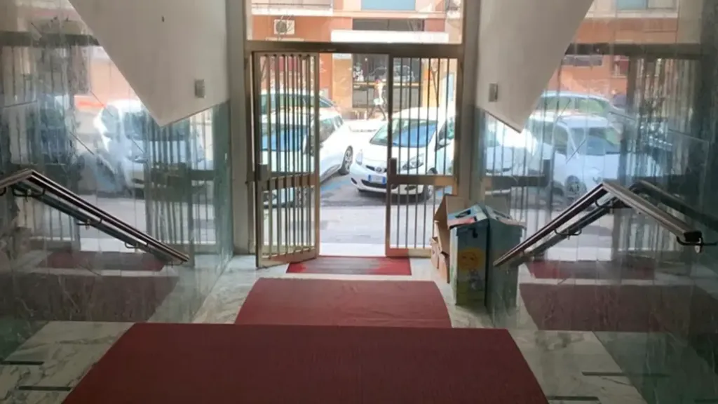 Entrée - Bright Apartment with Balcony in Cosenza