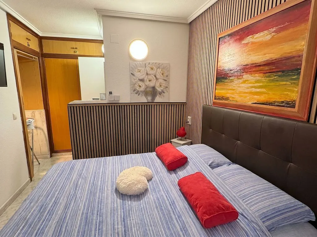 Chambres - Apartment with Sea View in Raval Roig