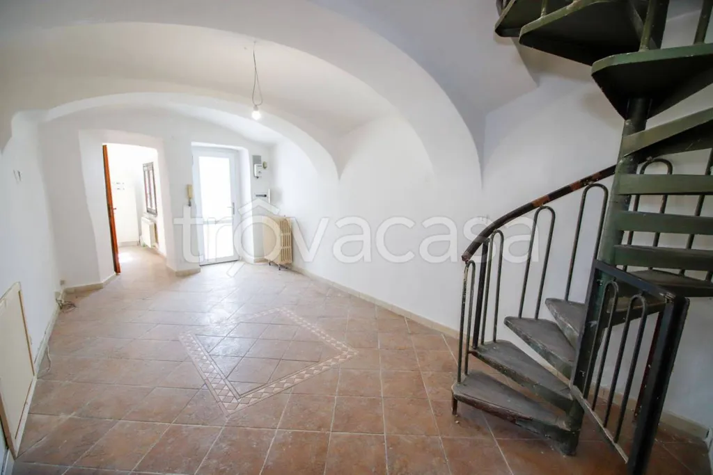 Pièces - Terraced House with Vaulted Ceilings in Feletto