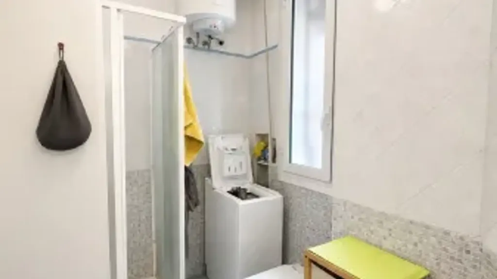 Salles de bain - Trilocale with Balcony in Grigioni, Milan