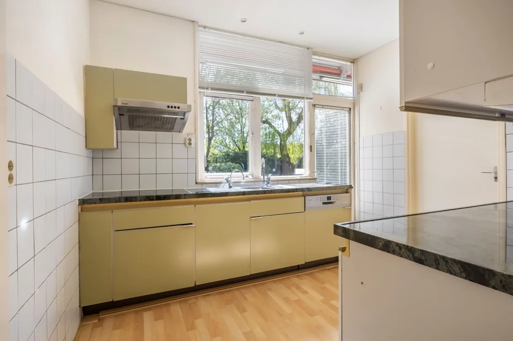 Cuisine - Characterful Bungalow with Garden in Gildewijk