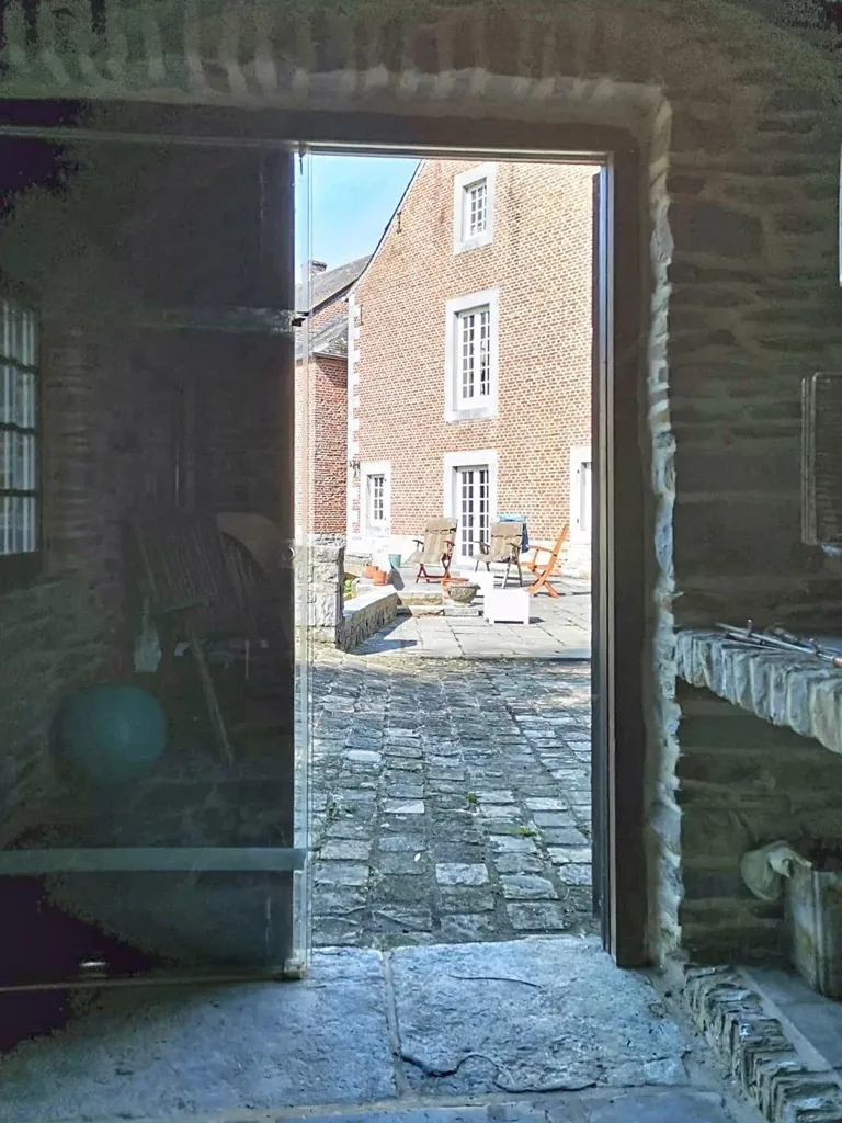 Entrée - Moulin Historique avec Machinerie à Huccorgne