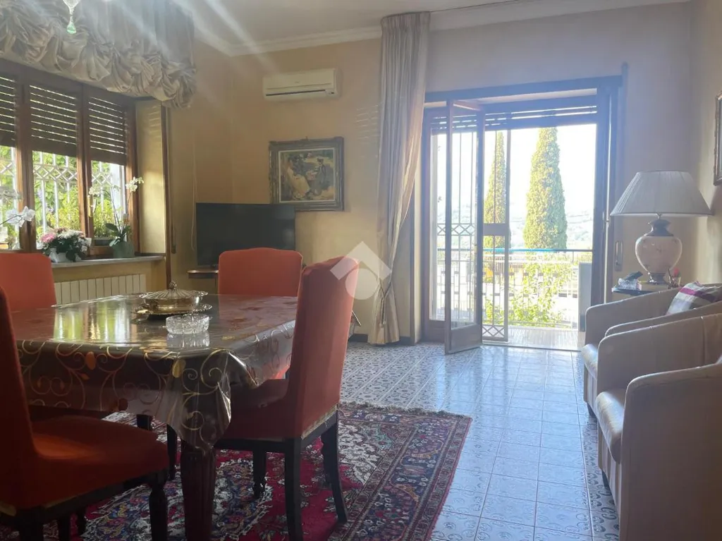 Söögituba - Apartment with Balcony and Parking in Benevento
