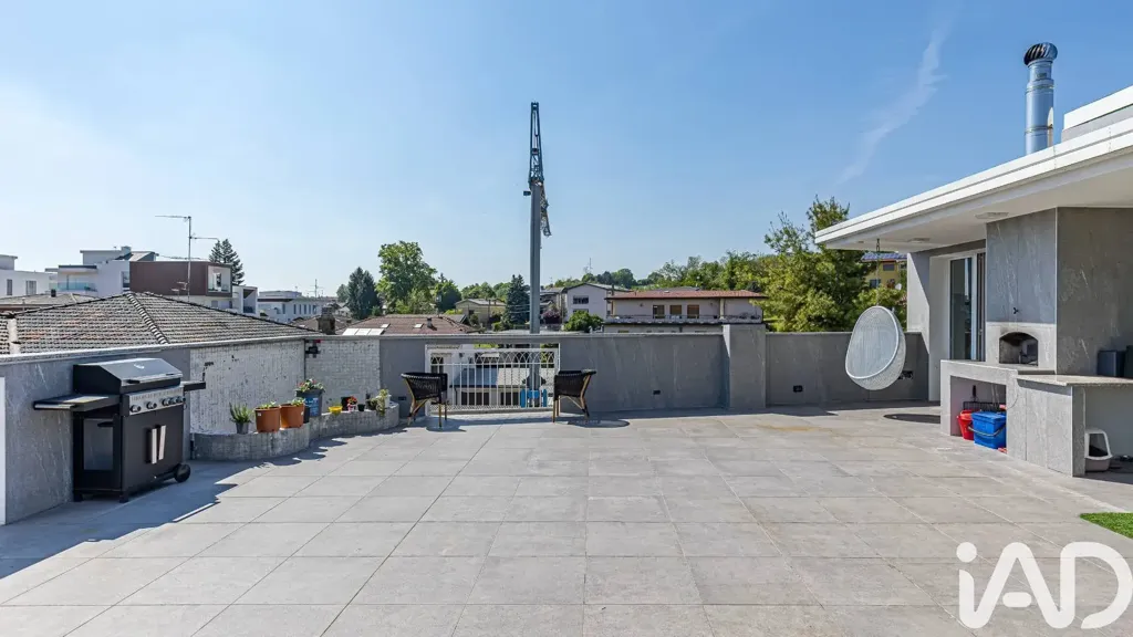 Terrasse - Luxury Penthouse with Terraces in Cantù
