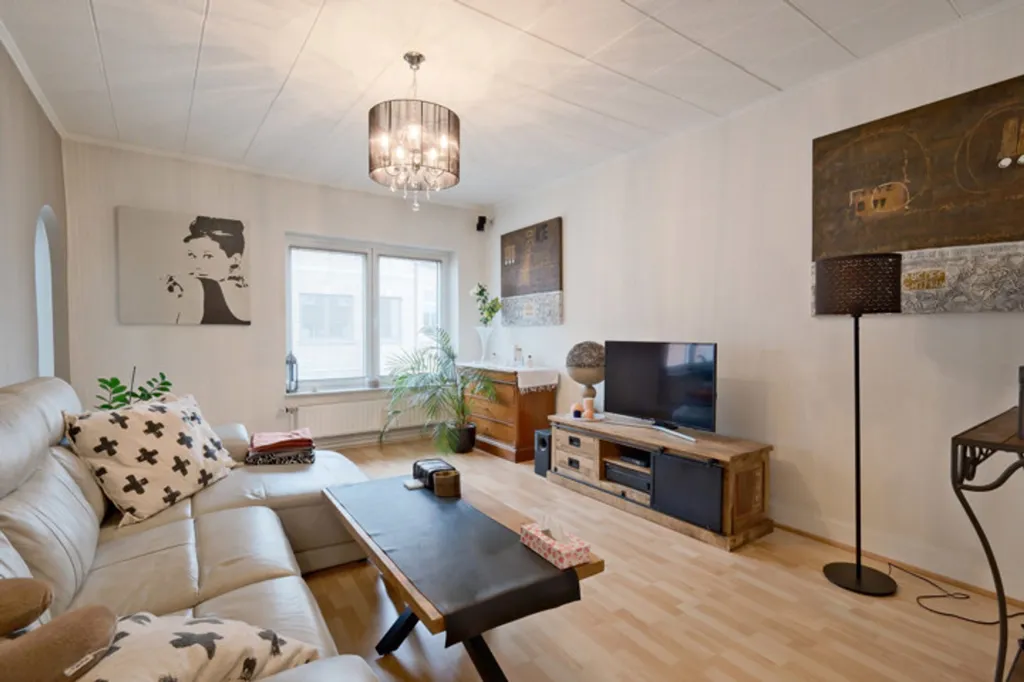 Séjour - Maison Rénovée à Deux Niveaux au Centre de Tervuren