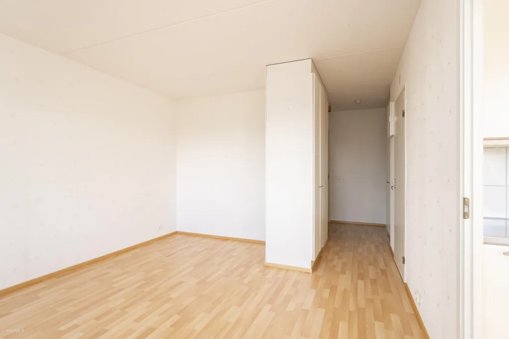 other_room