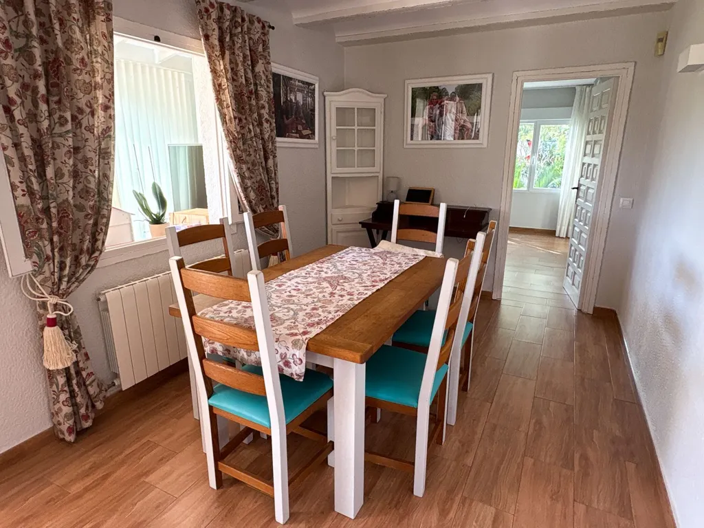 Söögituba - Mediterranean Chalet with Garden in Jávea