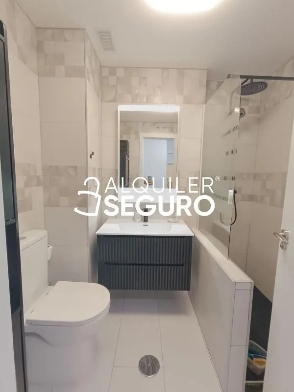 Vannitoad - Apartment with Pool and Terrace in Restón