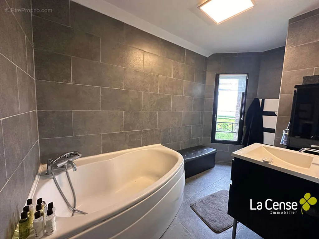 Maison 4 pièces à Camphin-En-Pevele
