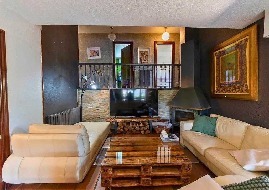 Séjour - Chalet with Pool and Terrace in Zizur Mayor