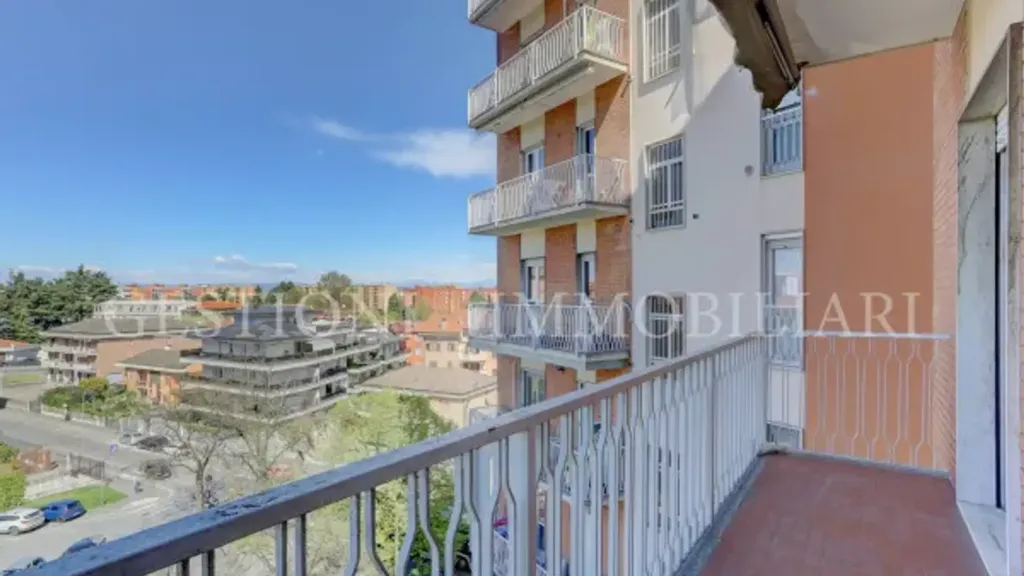 Balcon - Balconied Apartment in San Giuliano Milanese