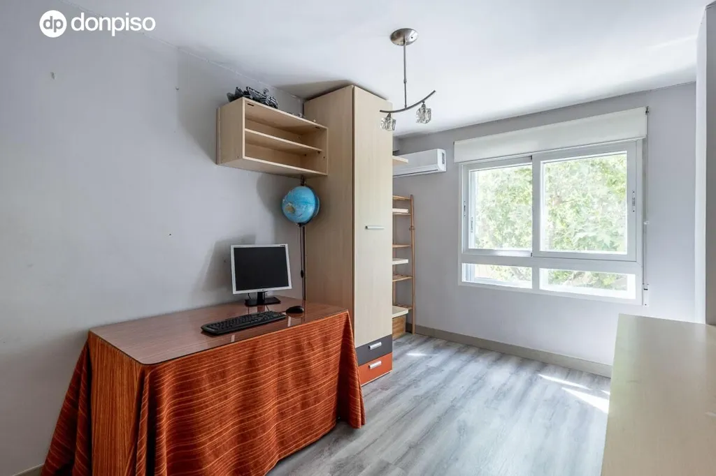 Kabinet - Modern Flat with Terrace in Avenida Cervantes, Granada