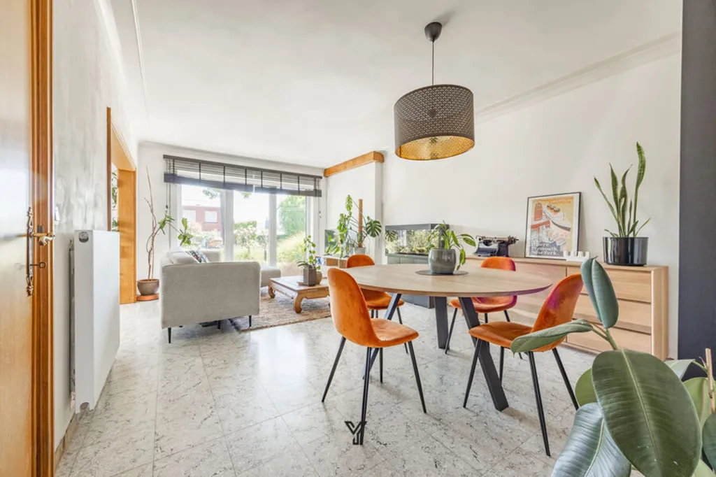 Dining Room - Charming House with Garden in Heestert