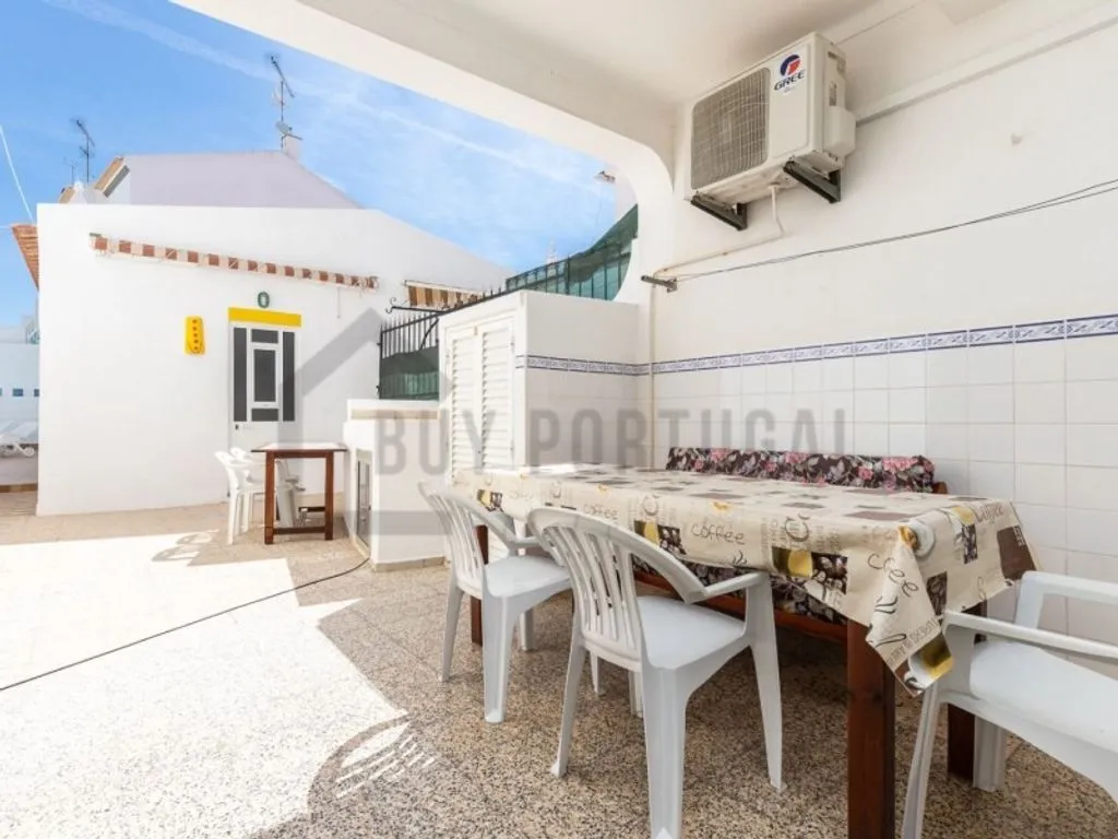 Terrasse - Villa with 7 Apartments in Manta Rota
