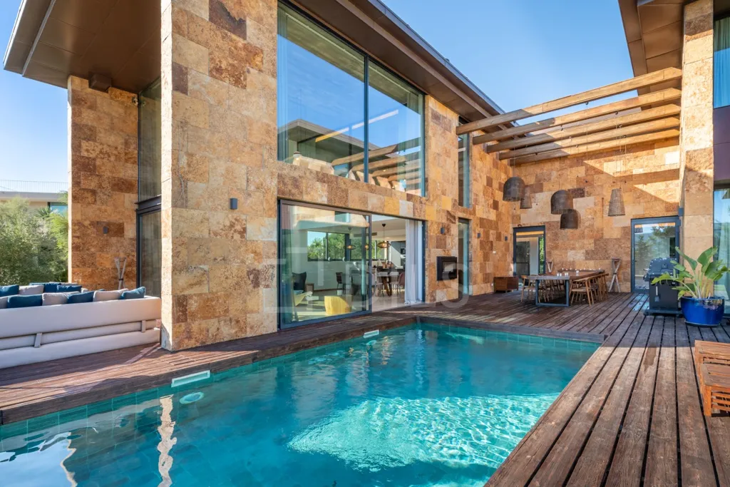 Pool - Modern Villa with Sea View in Troia Resort