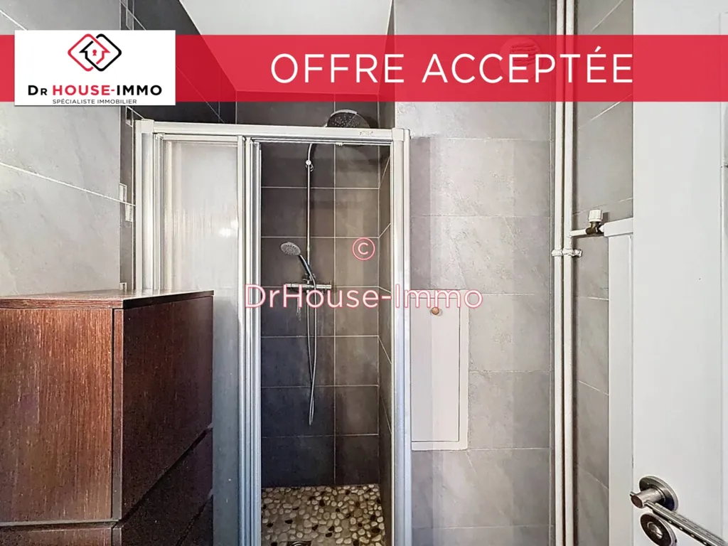 Vannitoad - 6-Piece Apartment with Pool in Tassin-la-Demi-Lune