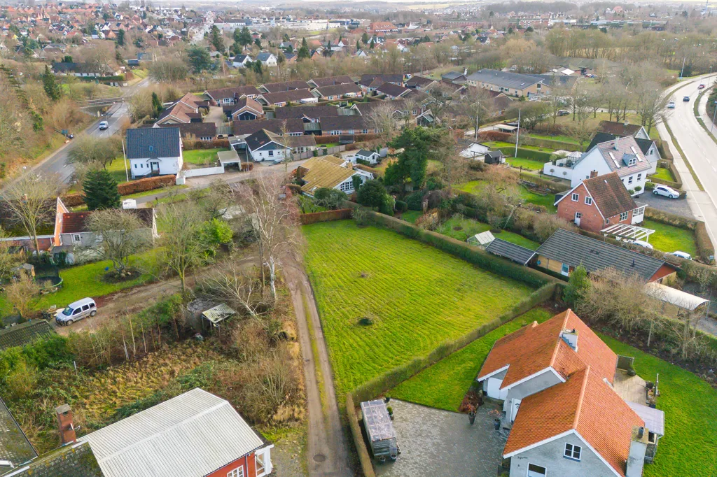 Õhuvaade - Plot with Established Area in Svendborg