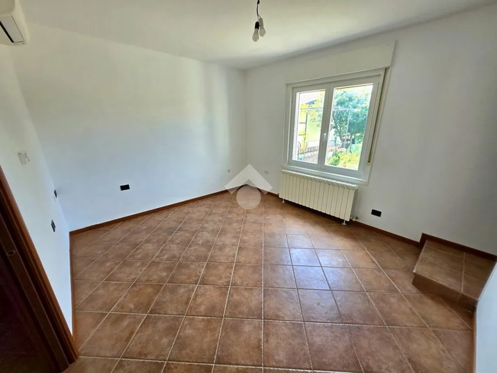 Toad - Semi-detached House with Recent Renovation in Muggia