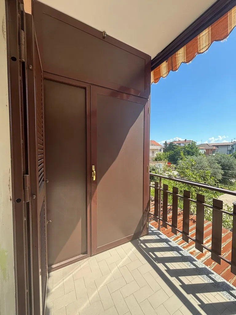 Balcon - Villa with Terrace in Melito di Napoli