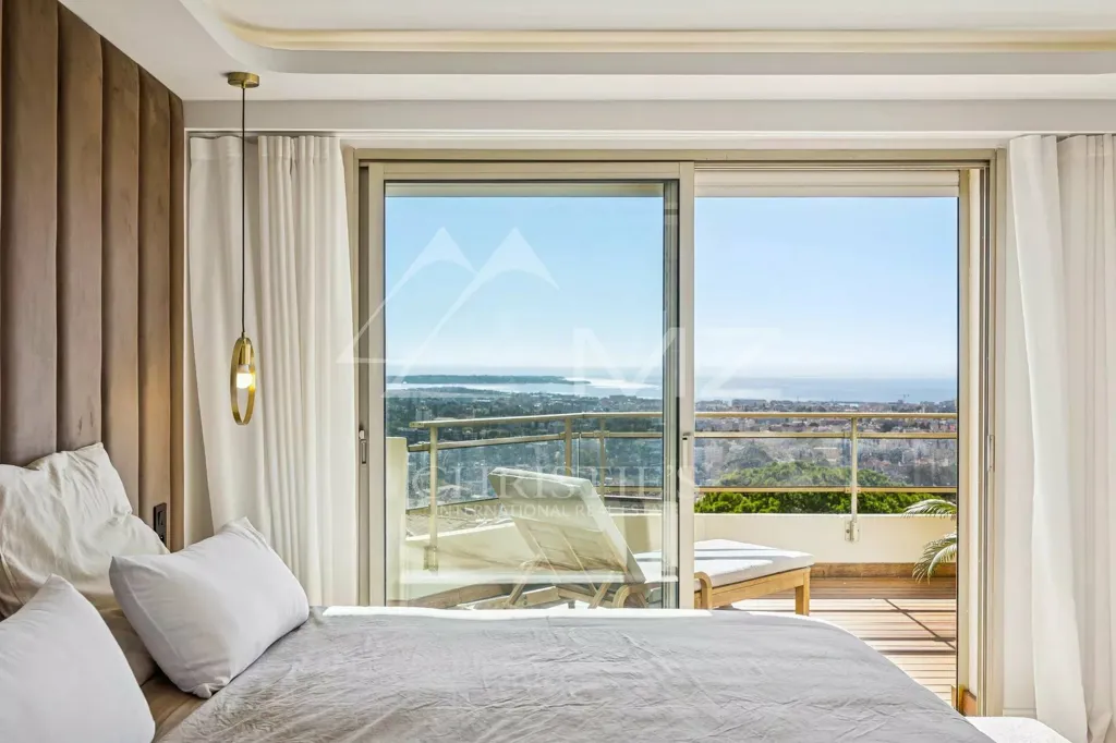 Magamistoad - Penthouse with Sea View on Cannet Hills