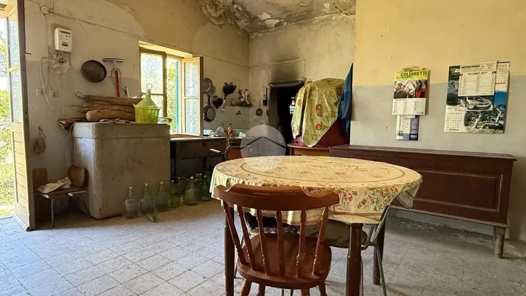 Salle à manger - Rustic House with Large Garden in Corigliano-Rossano