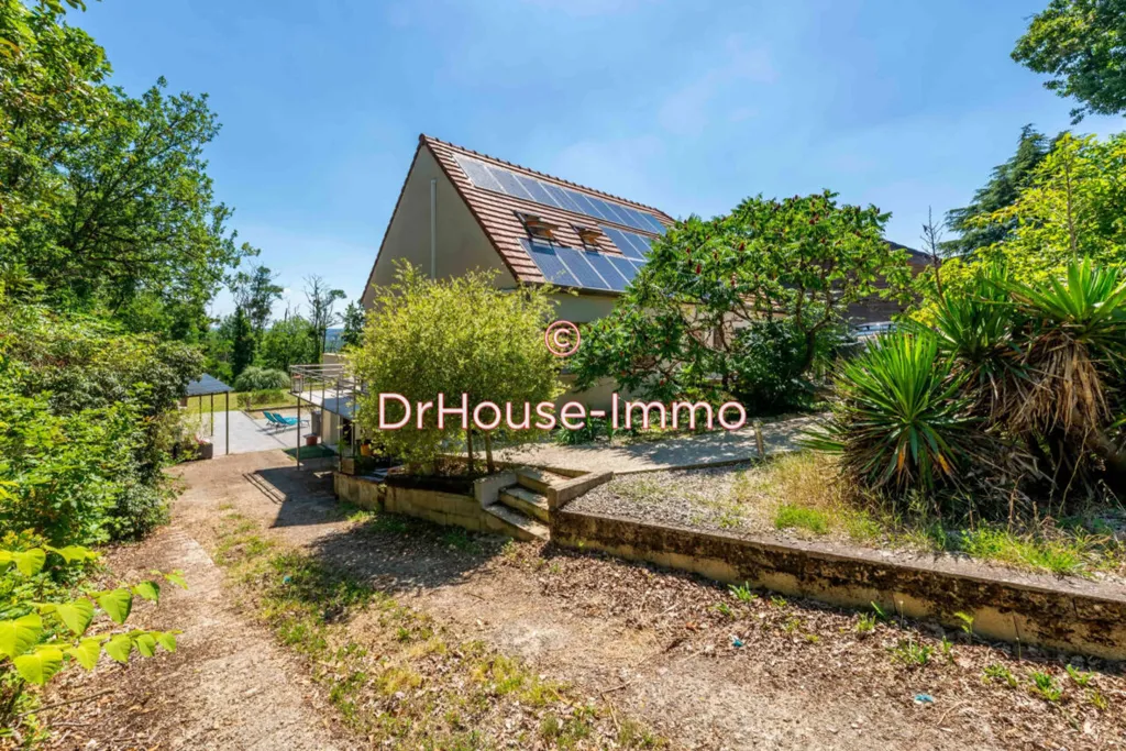 Extérieur - Maison Familiale avec Piscine à Linas