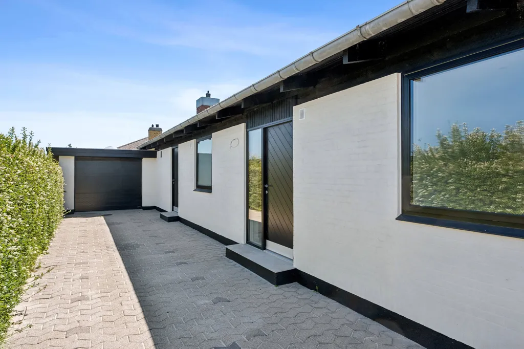 Esterno - Modernised Villa with Terrace in Næstved