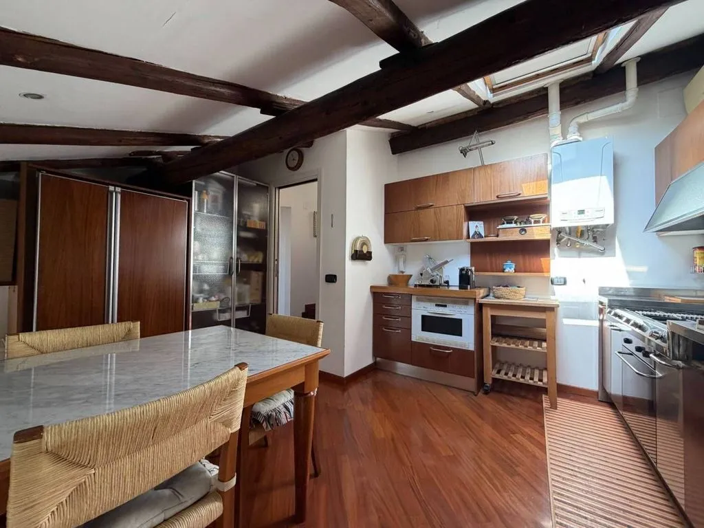 Cucina - Luxury Mansarded Apartment in Bologna