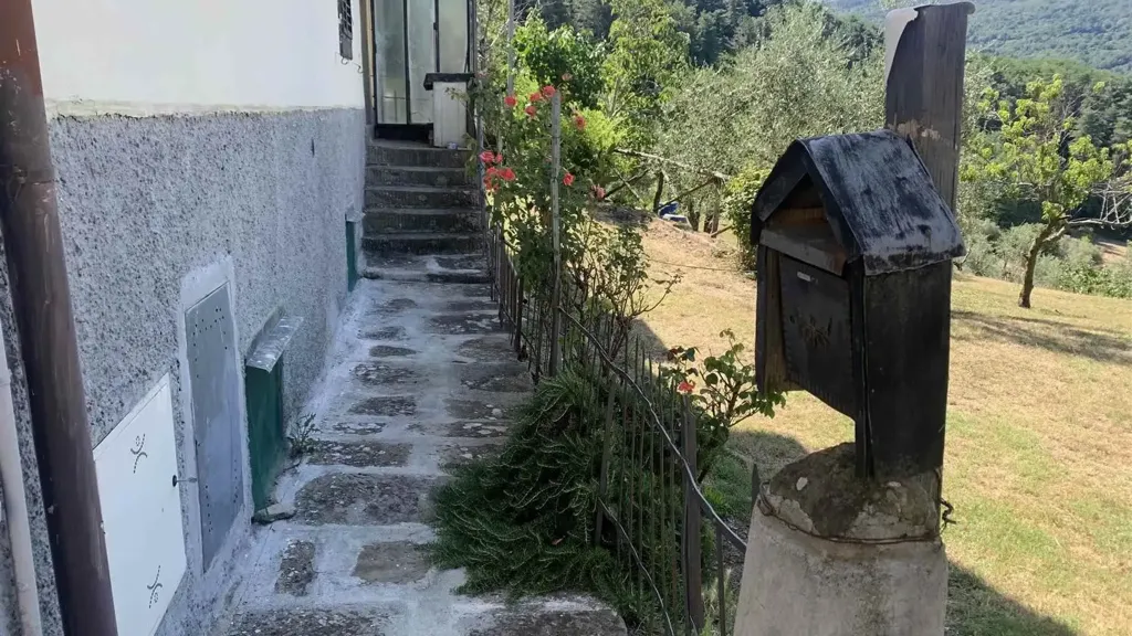 Välivaade - Terrace Flat in Medieval Village, Rufina