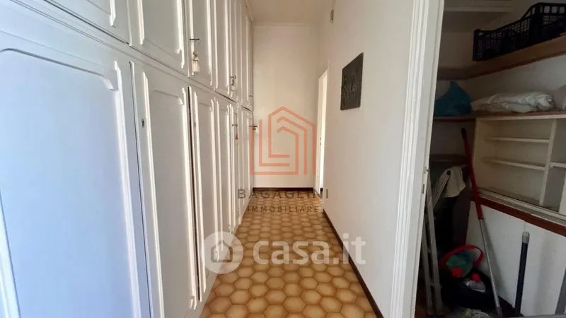Toad - Spacious Apartment with Balconies in Latina