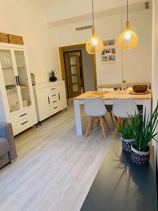 Söögituba - Furnished Studio with Garage in Patraix