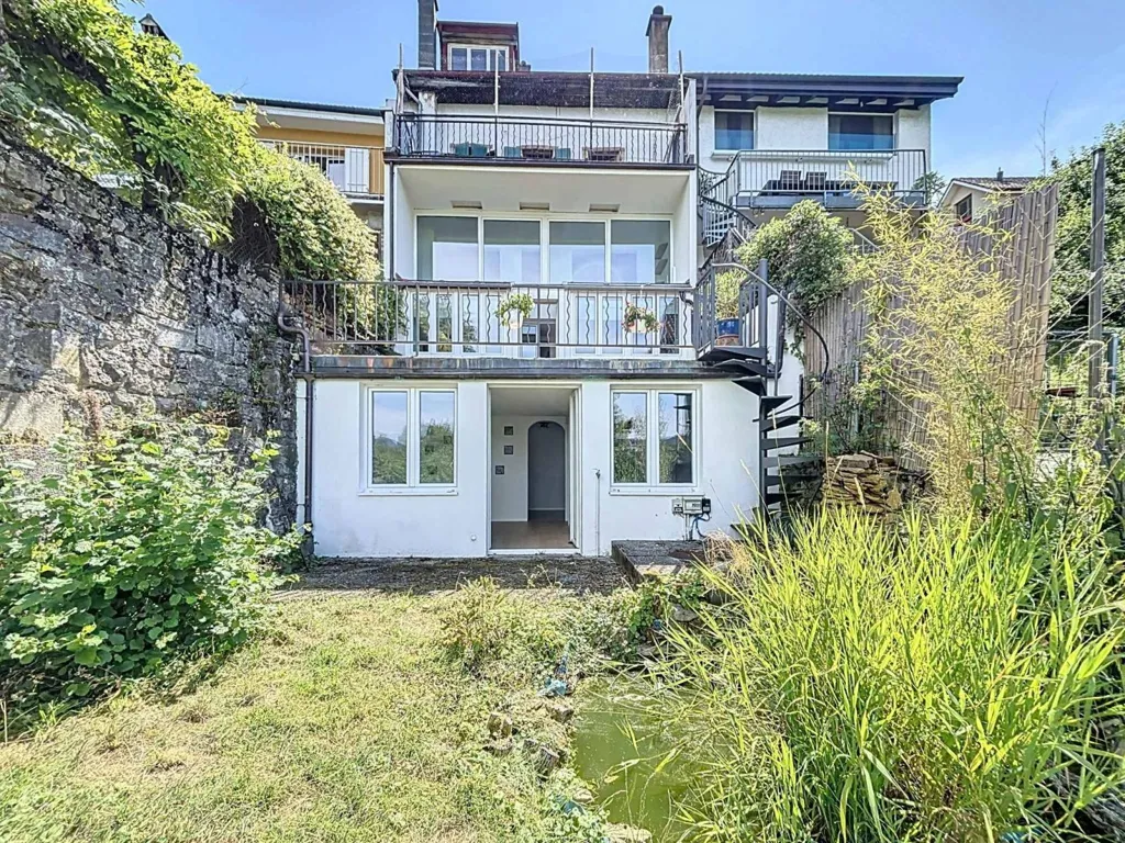 Giardino - Triplex with Terraces and Studio in Central Location