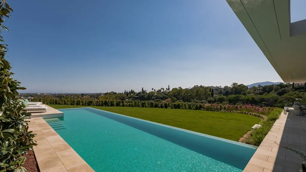 Piscine - Ultra-modern Villa with Panoramic Views in Benahavís