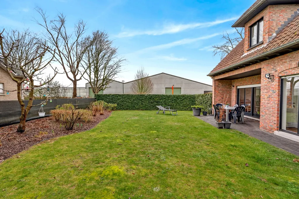 Aed - Detached House with Garden in Torhout
