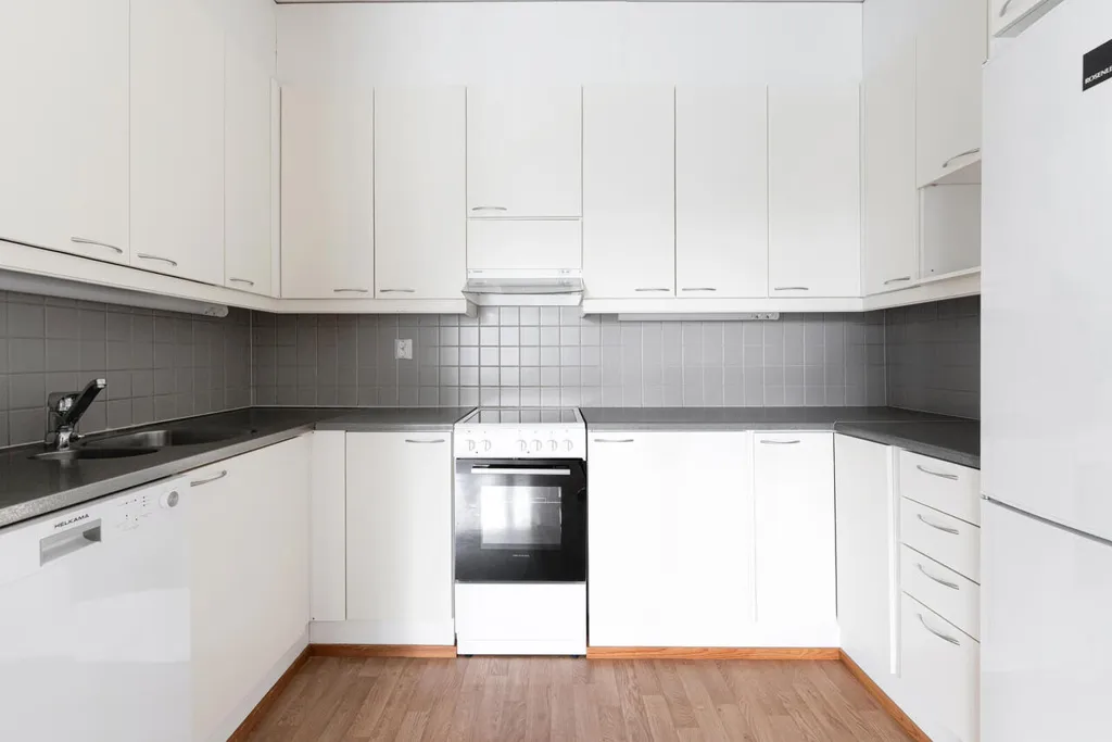 Cuisine - Spacious Duplex with Balcony in Kalkku, Tampere