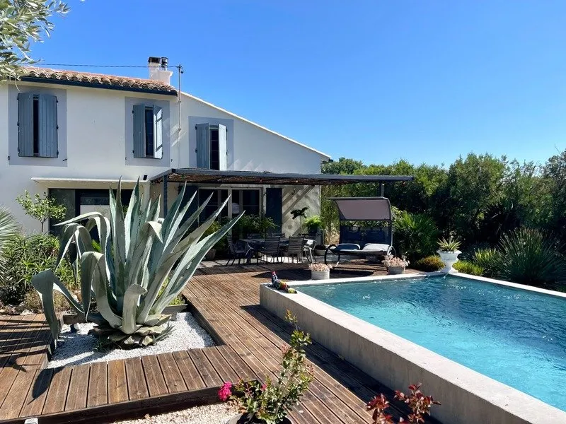 Piscina - Charming Mas with Pool near Aigues-Mortes