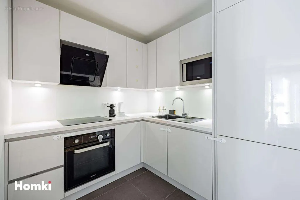 Köök - Modern Apartment with Parking in Puteaux