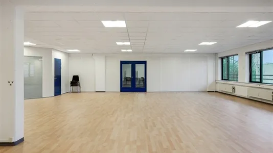 Pièces - Office Space with Secure Parking in Glostrup