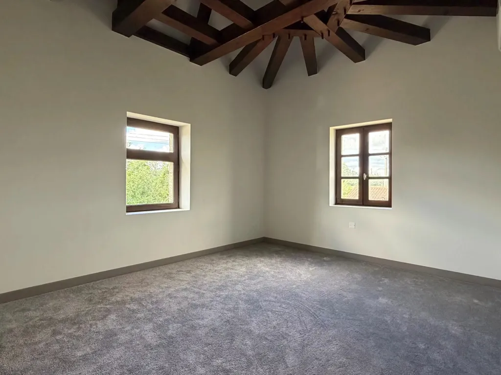 Pièces - Maison Rénovée avec Permis Piscine à Monpazier