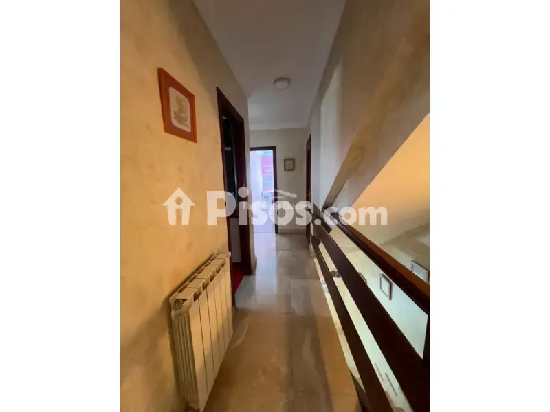 Esik - Semi-detached House with Pool in Villamayor