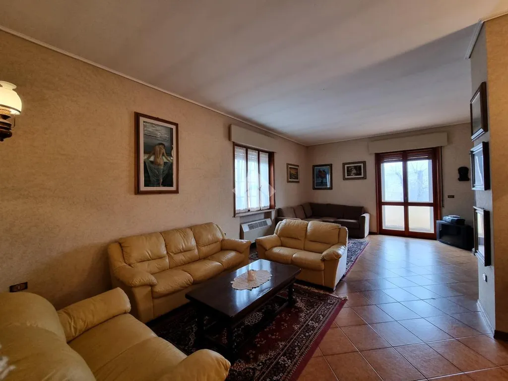 Séjour - Villa with Garden in Borgo Virgilio