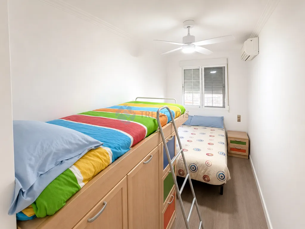 Chambres - Apartment with Sea View in El Perellonet