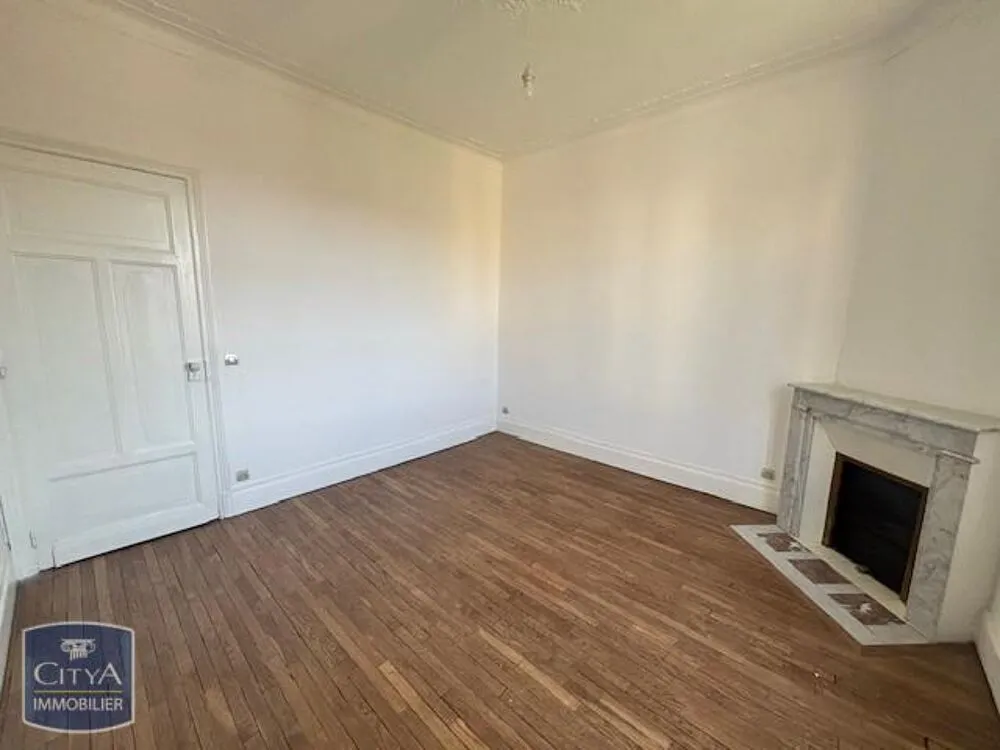 Rooms - Charming 3-Bedroom Apartment with Private Garden in Nancy