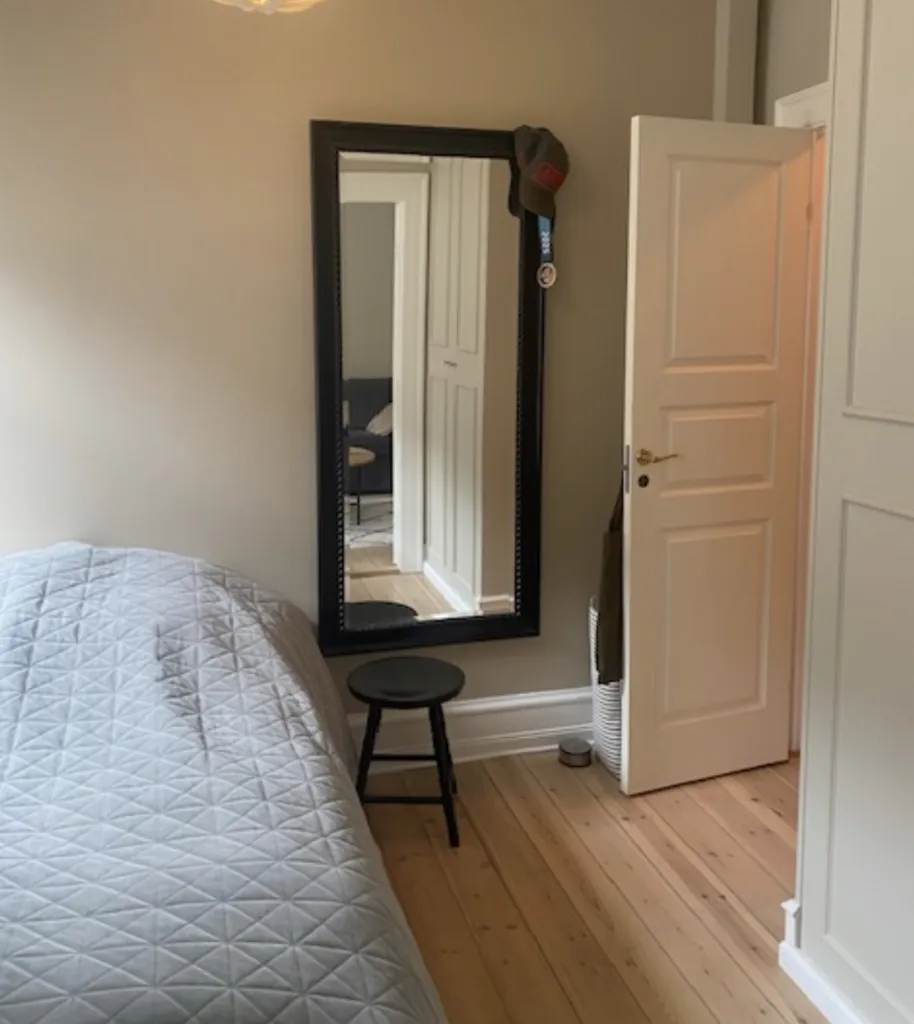 Bedrooms - Furnished Flat with Balcony in Østerbro