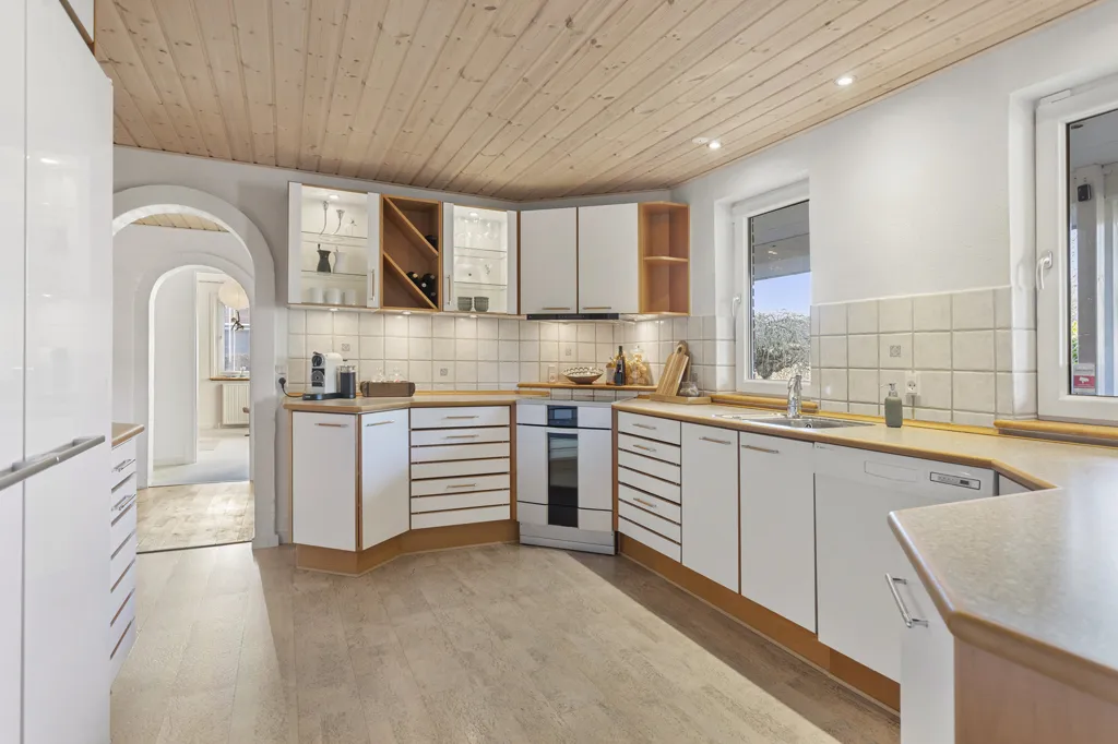 Cuisine - Architect-designed Villa with Garden in Ravnshøj