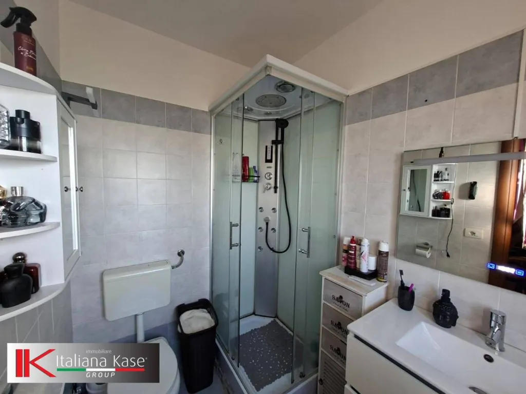 Bathrooms - Spacious Apartment with Terrace in Montalenghe