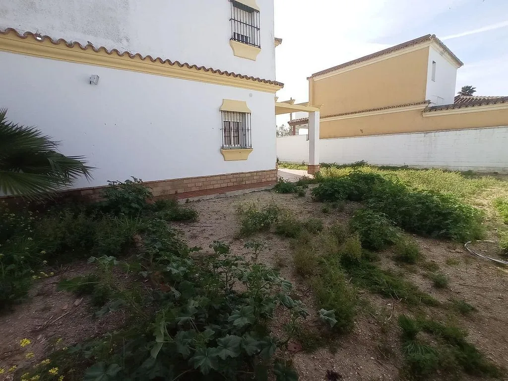 Aed - Renovated Chalet with Terrace in Chiclana de la Frontera